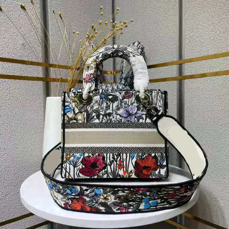 

Women's Handbags
