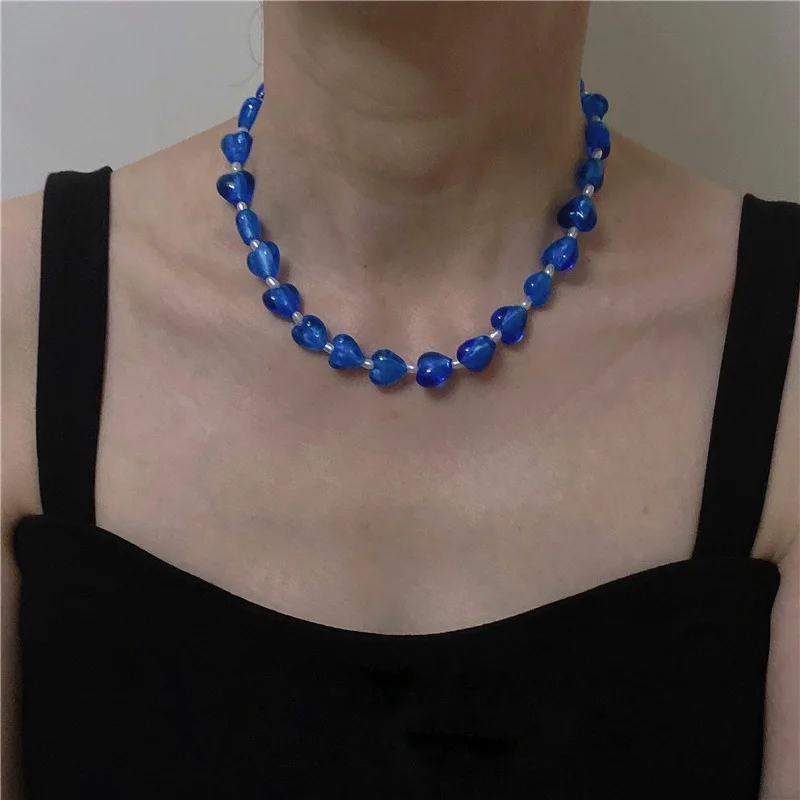 

2021 шикарное ожерелье-чокер с голубыми бусинами в форме сердца для женщин и девушек, модные бусины в богемном стиле, короткое ожерелье, женск...