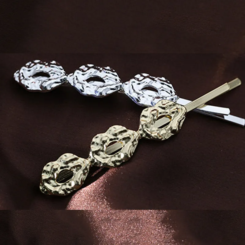 

Love Forced Landing Xu Dan Same Twist Barrettes Metal Design Sense Ins Non-mainstream High Grade Korean Seo Ji-Hye Side Clip