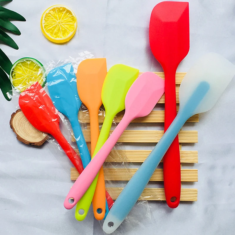 

6Pcs Kitchen Silicone Baking Spatula Non-stick Butter Cake Spreader Kitchen Mixing Pastry Scraper Non-deformable Baking Tools