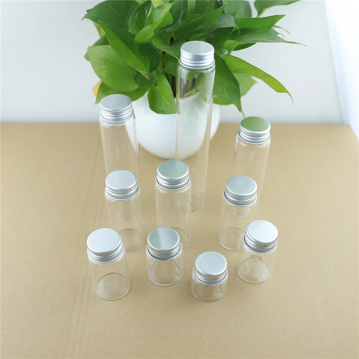 

24pcs/lot 37*60mm 40ml Mini glass bottle Empty Jar Container Small Diy DECORATIVE BOTTLES Glass Spice Storage Jars Containers