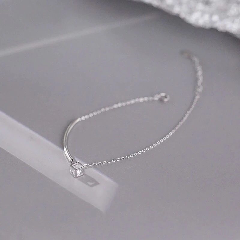 

Half Moon Elbow Solid Geometry Rubik's Cube Temperament Accessories Gift Beauty Bracelet