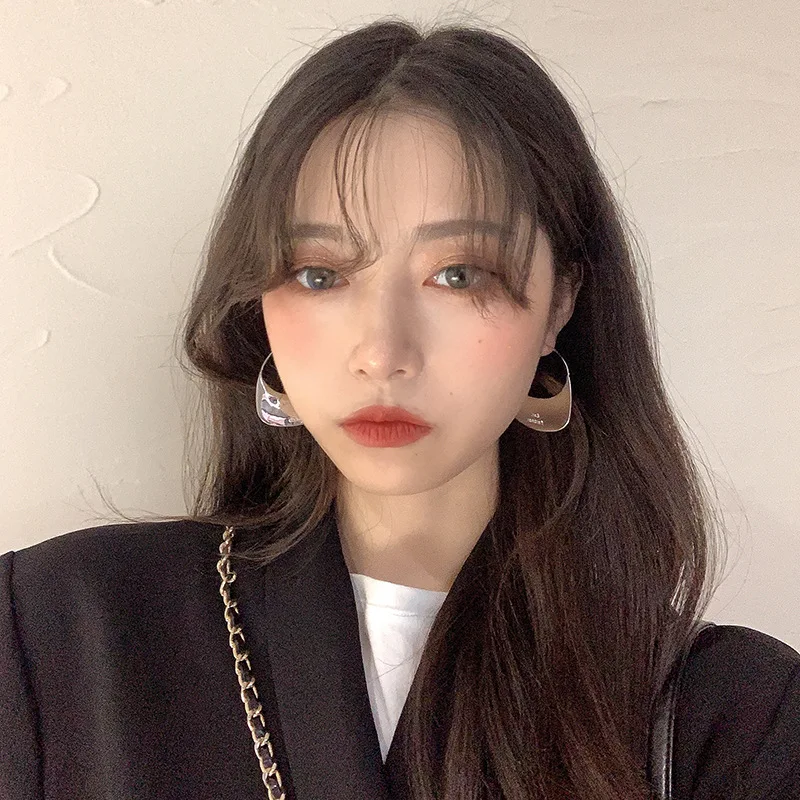 

2021 New S925 Personality Geometric Metal Style Stylish Irregular Mirror Hook CE Hoop Earring For Women Girls Party Jewelry