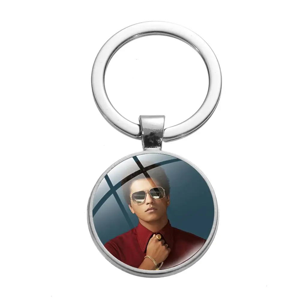 Азиатских художник года Bruno Стекло ключ кольцо искусство певица альбом серии