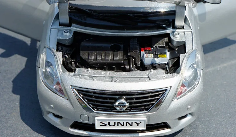 Высококачественная модель из солнечного сплава 1:18 Nissan, имитация металлическая модель эвакуатора модель седана, изысканная коллекция подарков