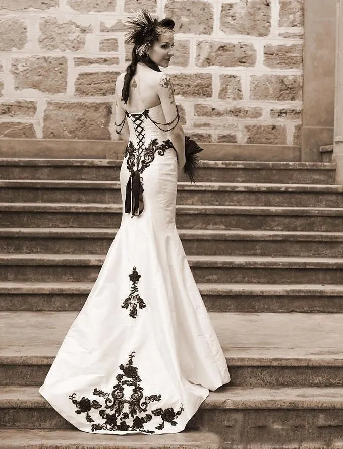 Gothic Mermaid Wedding Dresses 2021 Satin Black Lace Sweetheart sexy backless robes de mariee Vestidos De Novia Bridal Gown | Свадьбы и