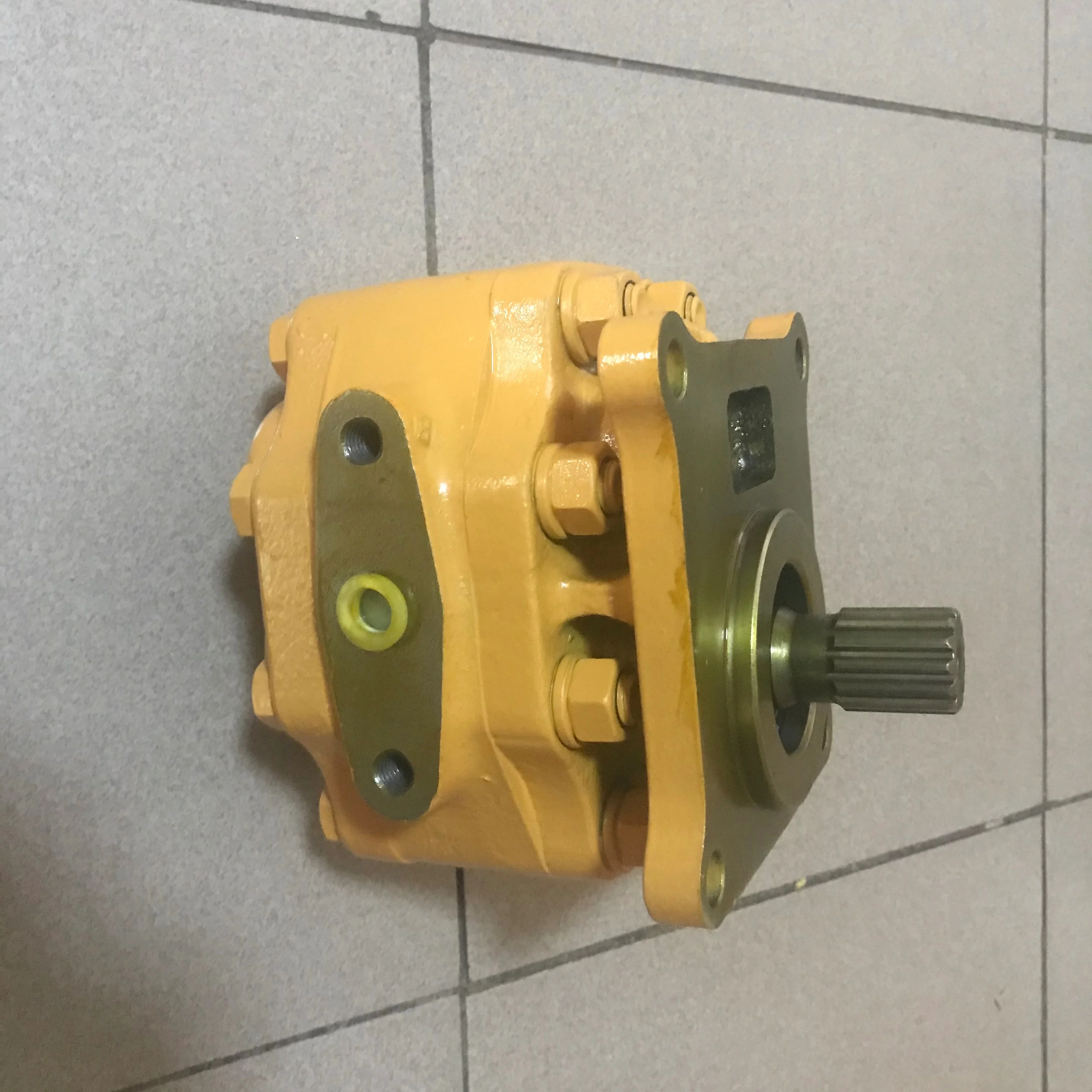 

Hydraulic Transmission Pump 07432-72203 for Komatsu D53A-17
