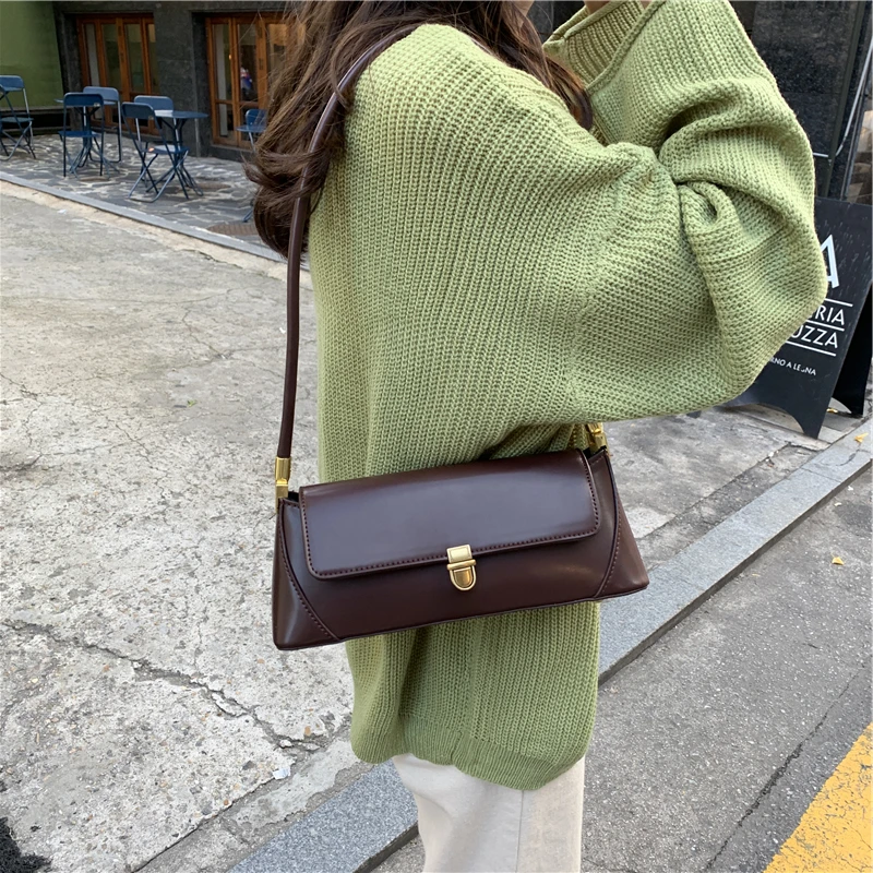 Винтажная сумочка для подмышек Багет среднего лета нишевая на одно плечо Женская