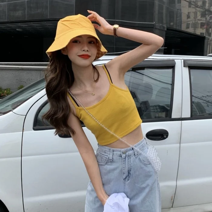 Женский короткий топ на бретельках с завышенной талией и маленькой внутренней