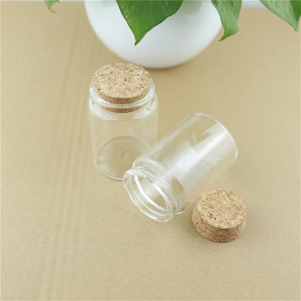 

6pcs/lot 47*70mm 80ml Glass Bottles With Cork Spicy Storage Tiny Bottle Jar Containers Glass spice DIY Small Jars Vials Craft