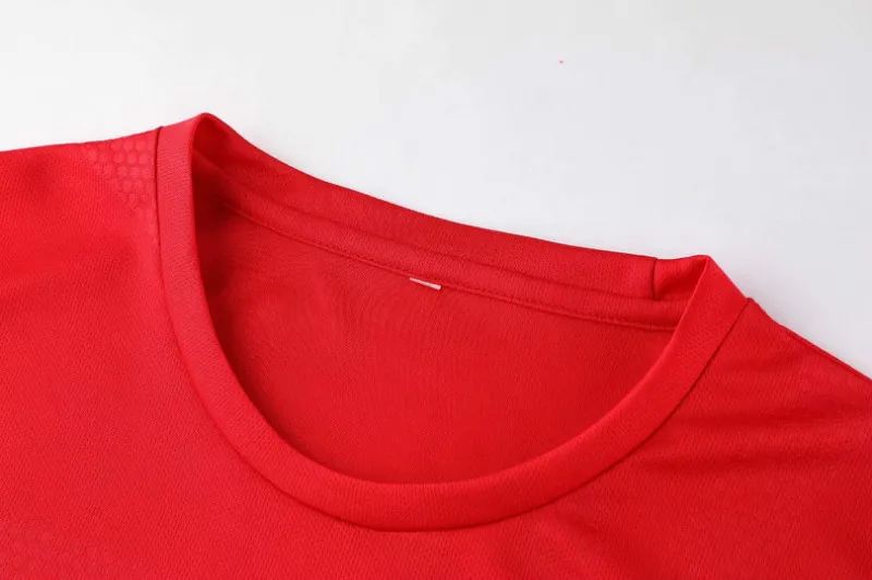 Спортивный летний новый костюм красивая быстросохнущая одежда иностранный