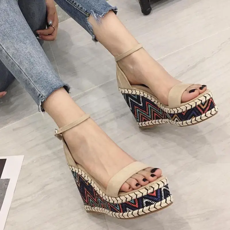 Сандалии женские на танкетке 11 см босоножки в римском стиле высоком каблуке с