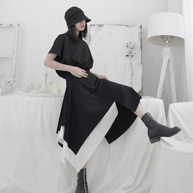 

LANMREM Irregular Skirt Women's Loose White Black Color Stitching Design Pleated 2021 Summer New Arrivals Skirts 2D3701