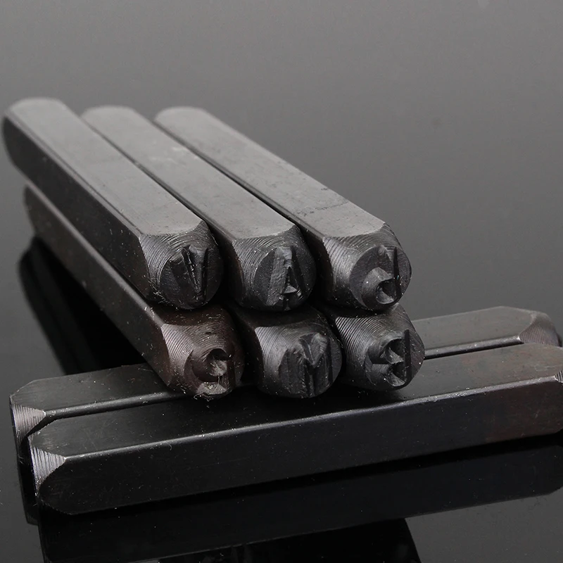 Алфавит с цифрами ювелирные изделия деревянные кожаные художественные штамп