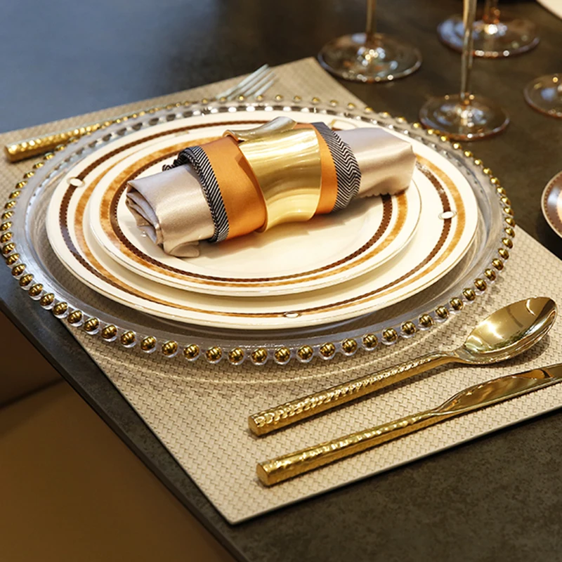 

Белый роскошный набор тарелок, керамические тарелки для завтрака в скандинавском стиле, подающий десерт, салатный набор, обеденная посуда ...