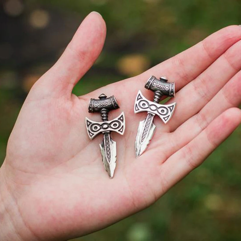 

Viking Jewelry on the neck sword and sword pendant necklaces for man Hot sale trend Men's chain necklace charms accessories