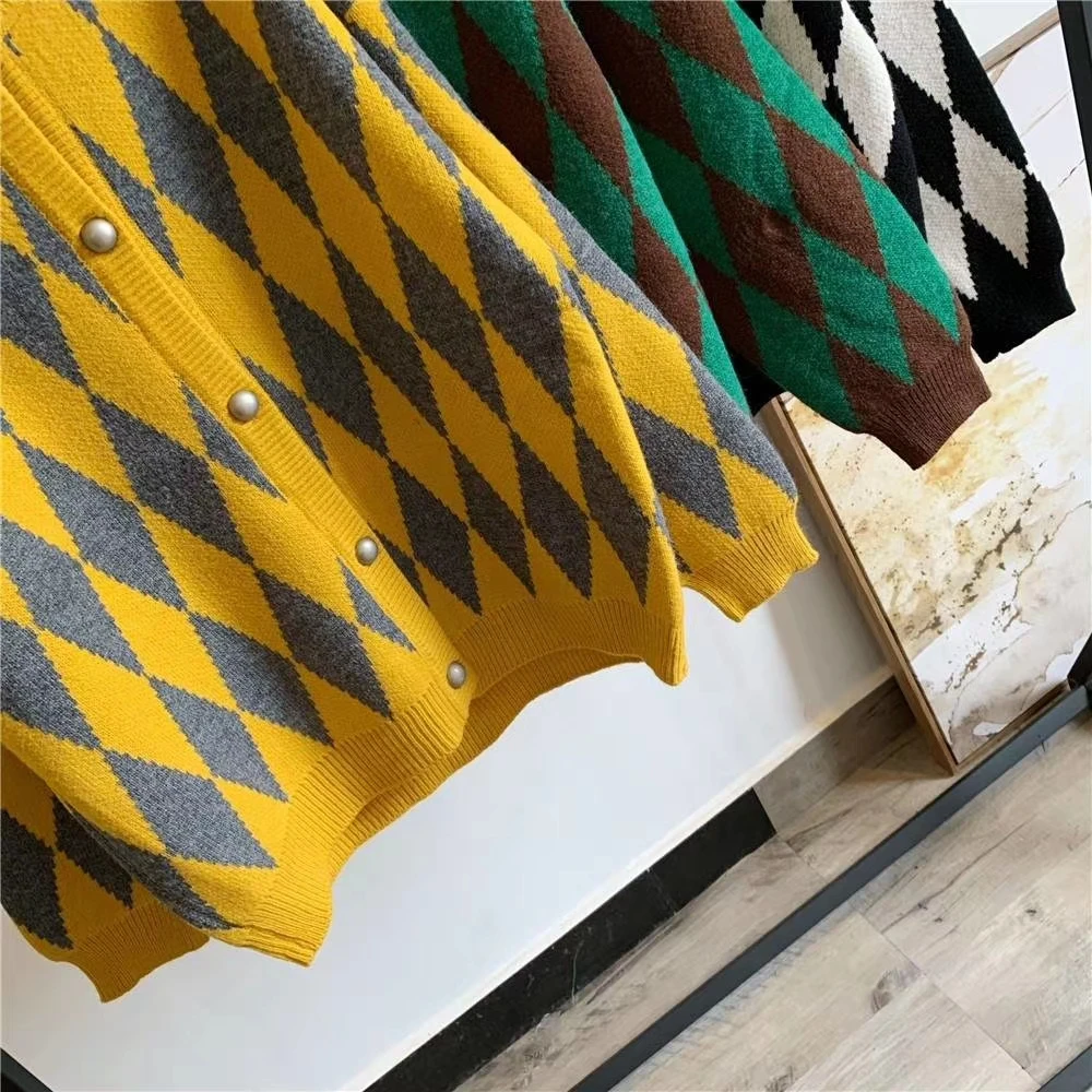 

2020 Autumn New Round Neck Diamond Check Knitted Top All-Match Cardigan Jacket Women