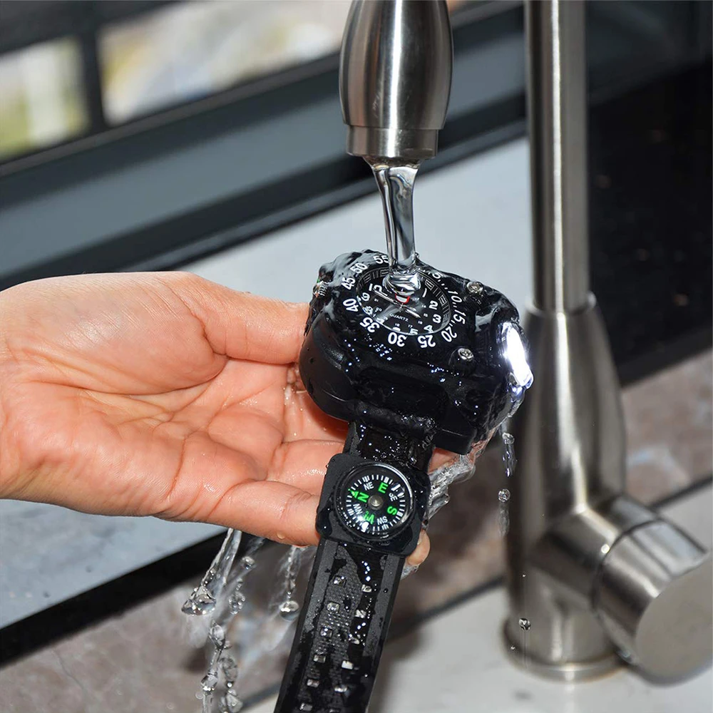 Фонарик Lightingview с 5 режимами освещения и водонепроницаемостью компасом для