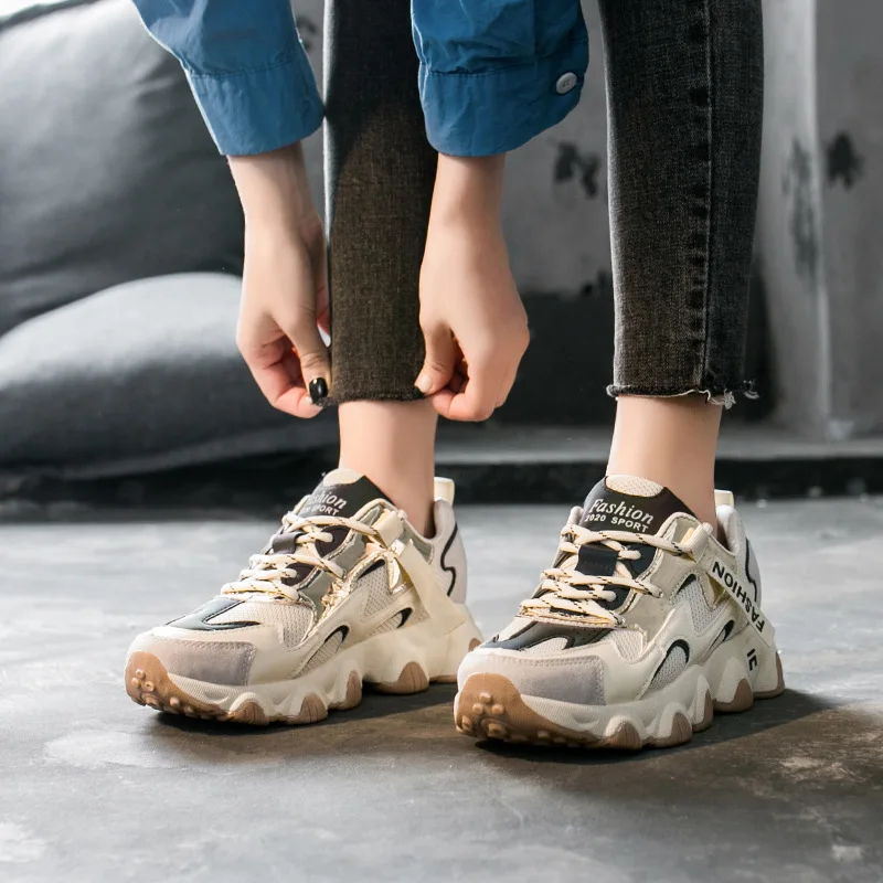 

2020 Fashion Black Sneakers Women Casual Shoes Thick Bottom White Platform Sneakers Korean Spring Breathable Lace Up Women Shoes