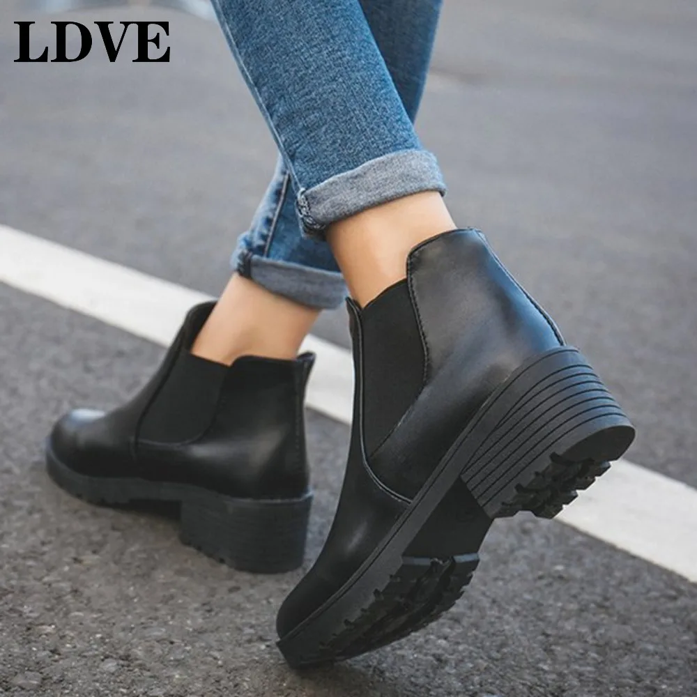 Осенние ботинки на квадратном каблуке женская обувь из натуральной кожи