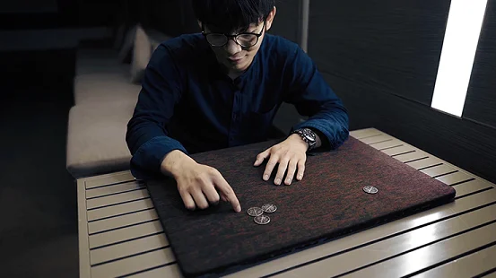 

2021 Monarch by Avi Yap ,MaGiC TrIcKS