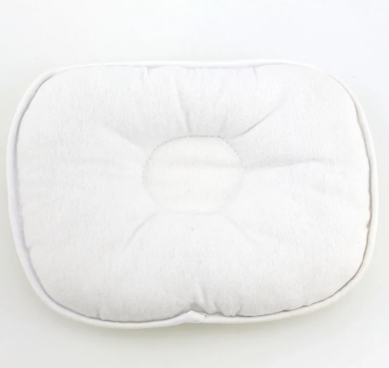 Подушка Детская овальной формы 1 шт. | Мать и ребенок