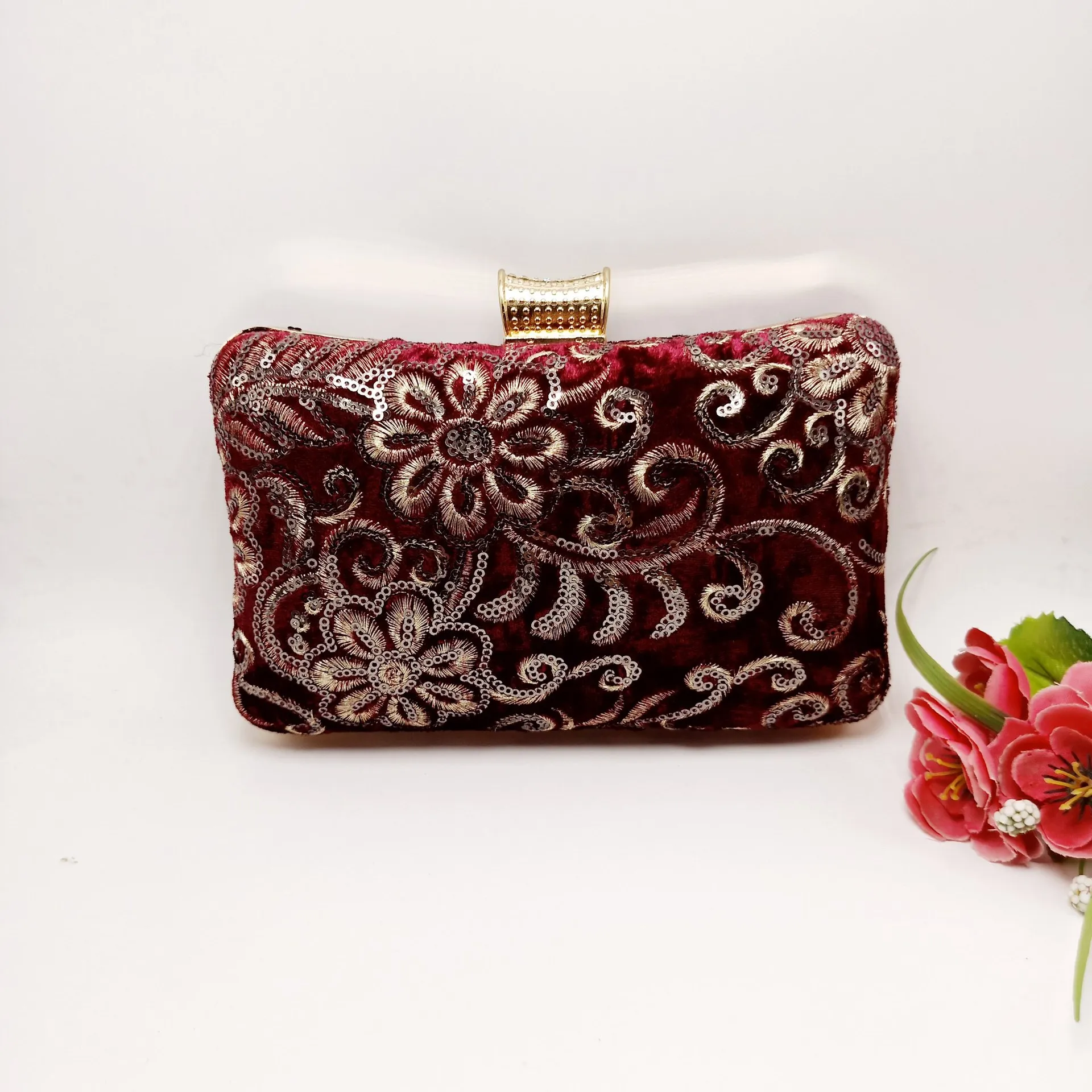

Elegant Embroidery Flower Evening Bags Female Wedding Bride Pouch Banquet Clutch Bag Velour Box Bag Party Shoulder Purse
