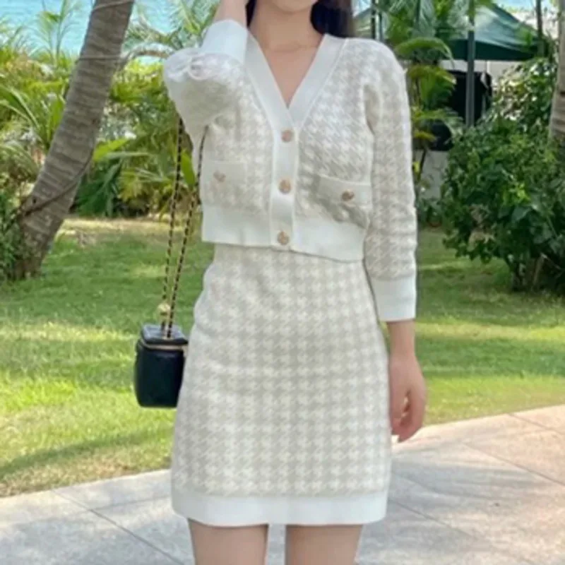 

Korean Sweet Two Piece Set Women Cardigans Long Sleeve Top + High Waist Mini Skirt Suits Preppy Style Slim Conjuntos De Vestido