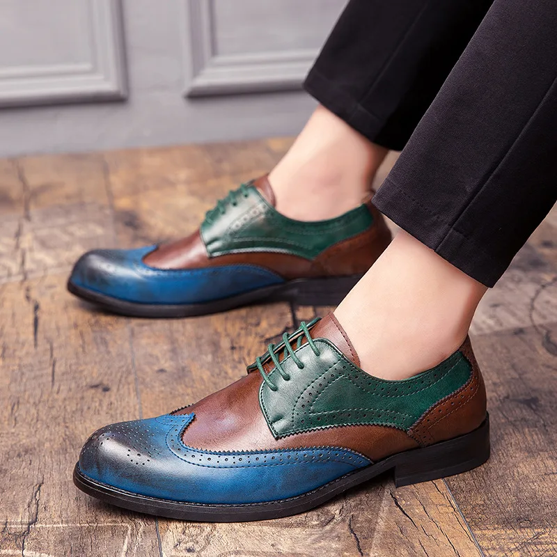 

British Style New Men Leather Casual Shoes Pointed Toe Etching Business Leisure Patchwork Wedding Dress Brogue Shoes 38-47