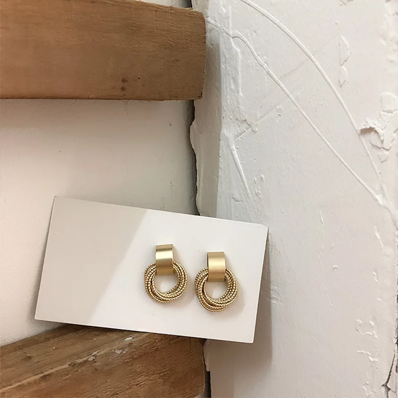 

New Vintage Trendy Cold Temperament Wild Matt Metal Hoop Round Stud Earrings For Female Personality Accessories