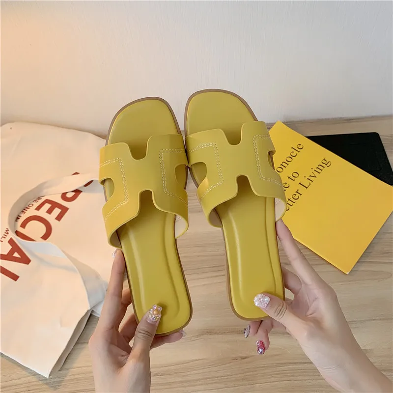 

2021 new flat women's shoes summer cool slippers word slippers women's beach sandals students Korean casual slippers