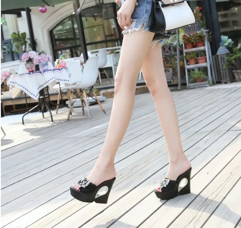 

Woman Slippers Platform Wedge Slippers Women Shoes Outside Shoes Clog Riband Butterfly-knot Girls Flip Flop Ladies Shoes