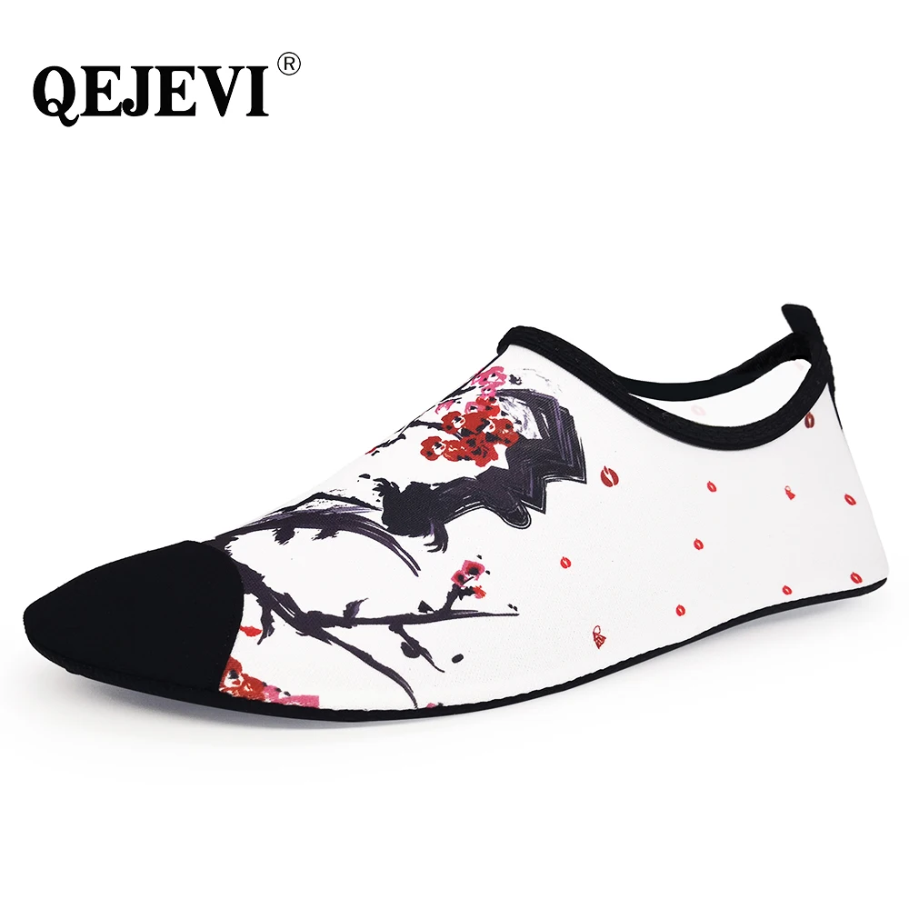 Недорогие Женские аквакроссовки QEJEVI спортивная обувь легкая Водная слипоны