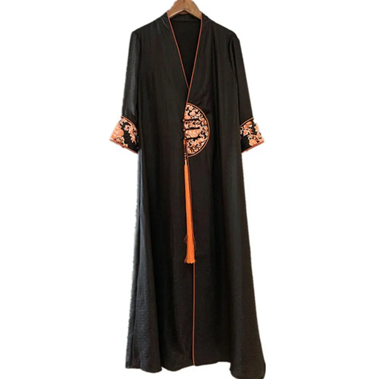 

New women's clothing in spring and summer of 2021 national style silk xiangyunsha embroidery two wear windbreaker dress