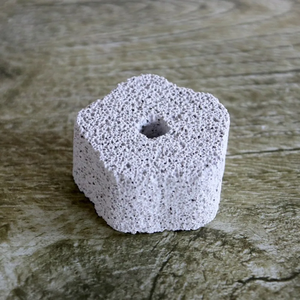 

2 Pcs Quincunx Little Pet Grind Teeth Molars Small Animals Guinea Pig Tunnel House Hamster Squirrel Ferret Hedgehog