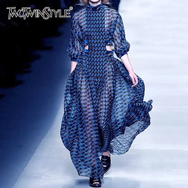 Женское платье с принтом TWOTWINSTYLE летнее средней длины воротником-стойкой длинным