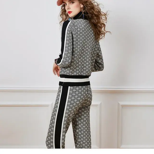 

2021 spring new fashion leisure knitting suit two piece women's cardigan suit