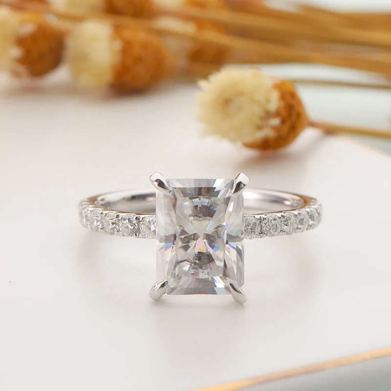 Женское Обручальное кольцо с муассанитом белое золото 585 пробы 2 карата 6 х8 мм