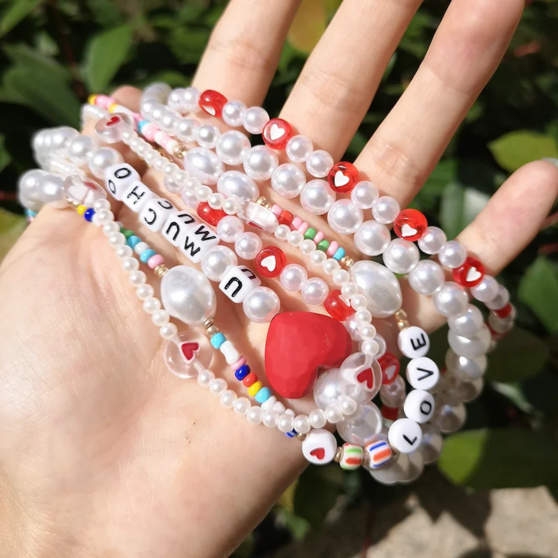

Colorful Resin Bead Letter Love Heart Pearl Asymmetry Necklace for Women Party Jewelry Birthday Gift Huanzhi 2021 New Trendy