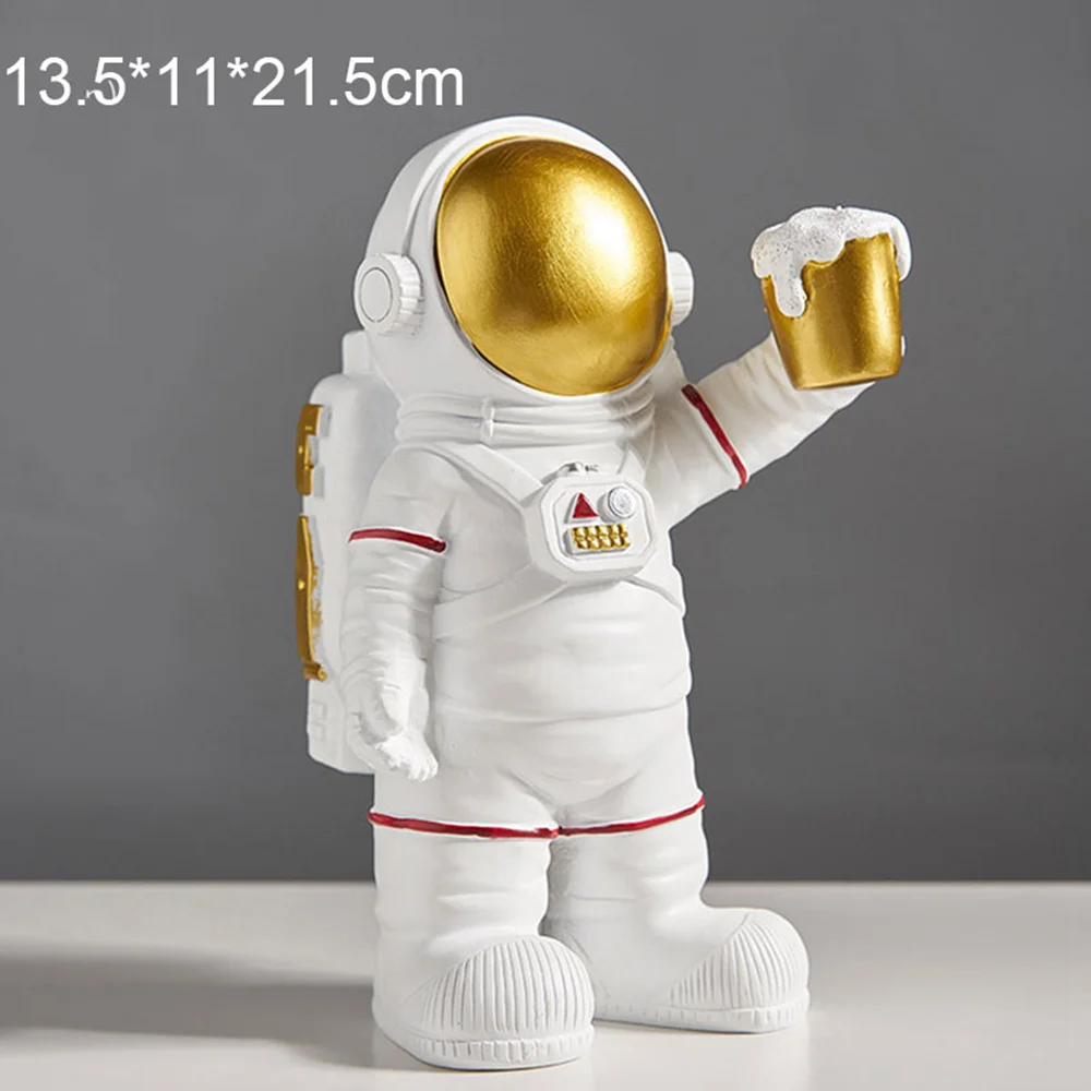

Garden Yard Decor Astronaut in Space Moon Resin Decorcation Figurine Home Desktop Decor Living Room Bedroom Ornament