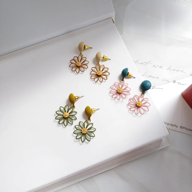 Милые Красочные Молодежные красивые женские серьги в форме цветка для девушек