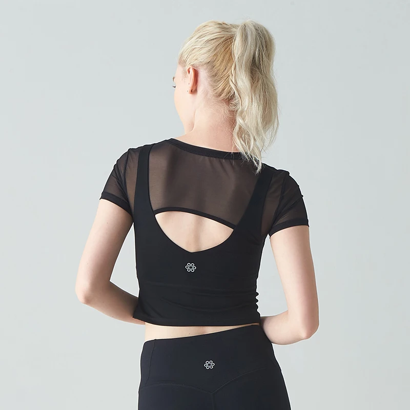 Женская модель женский короткий топ с коротким рукавом для девушек спортивные