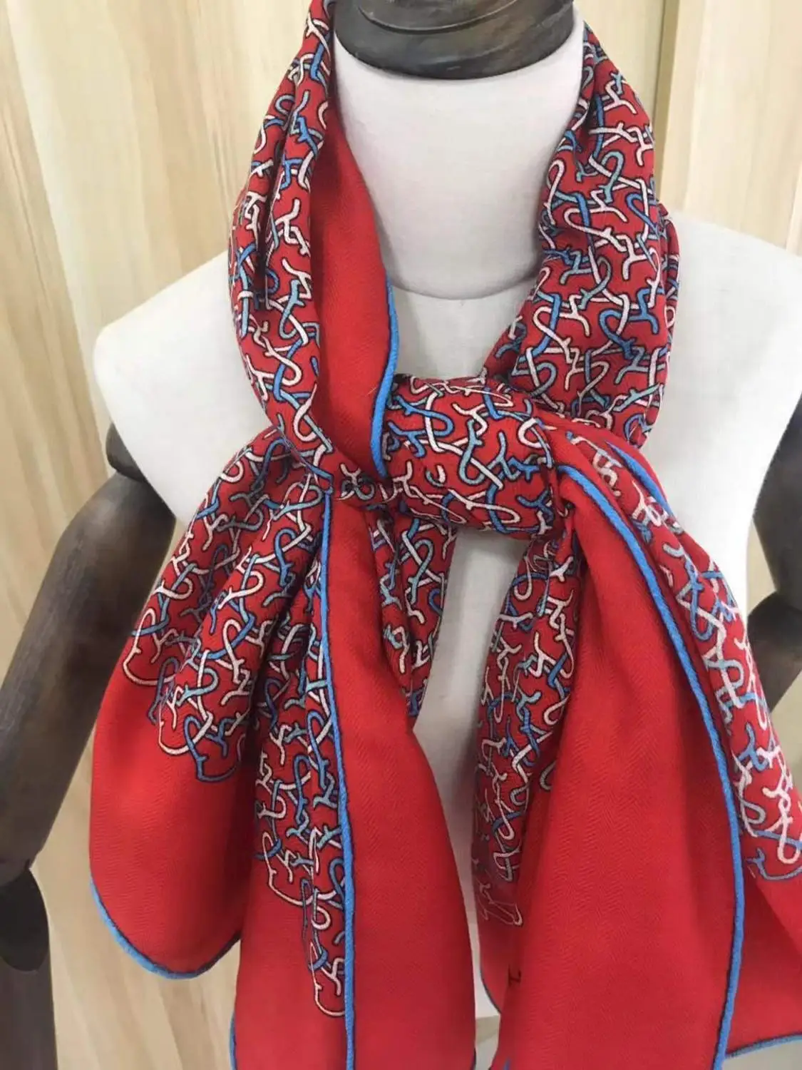 2020 new arrival autumn winter classic design 140*140 cm animal scarf 65% cashmere 35% silk scarf wrap for women lady girl