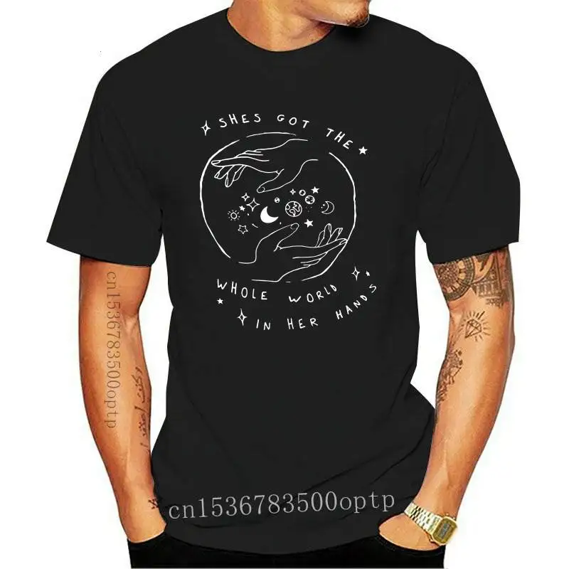 

New Shes Got The Whole World In Her Hands T-shirt Fashion Women Positive Tshirt Aesthetic Starry Planet Graphic Tee Shirt Top