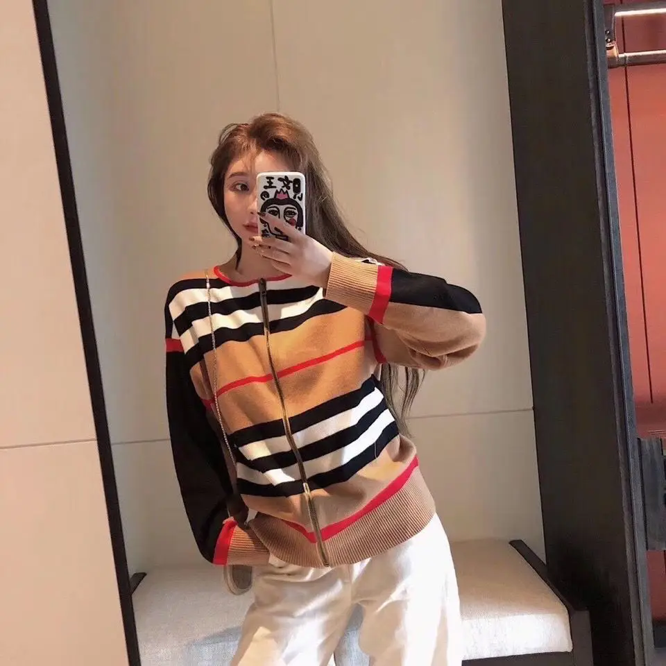 

2021New Women's Sweater Khaki Stripe Contrast Color Knitted Zipper Cardigan Fashion Knitted Ladies High Quality Luxury Brand Top