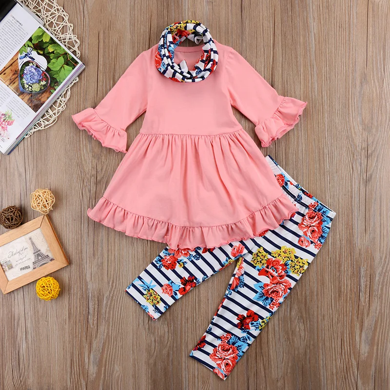 Милое плиссированное платье с длинными рукавами и рисунком из мультфильма