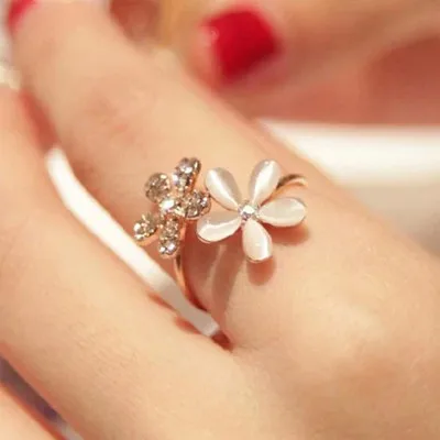 

316L Stainless Steel Korean Opal Flower Rhinestone Ring Adjustable Women's Small Daisy Flower Open Ring