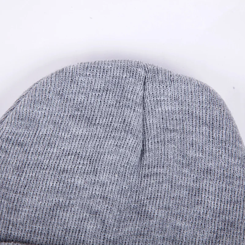

JIAXUN030 Winter Man Casual Feather Embroidery Knitted Beanies Cap Women Acrylic Hip Hop Ski Skullies Gorros