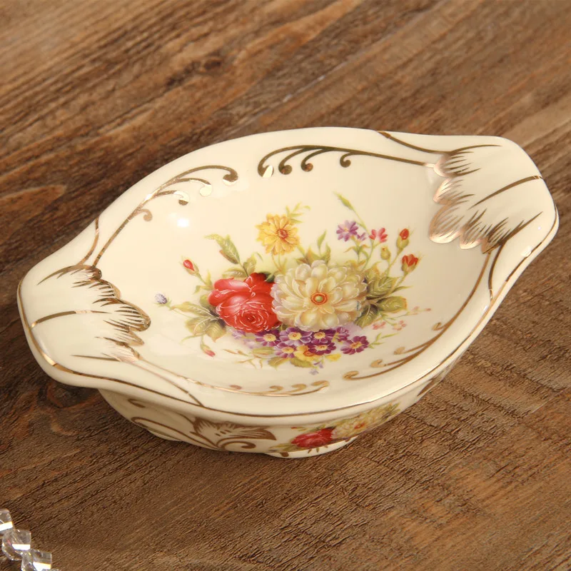 

Bathroom Portable Soap Dish Ceramics Drain Soap Box Creative Bathroom Supplies Flower Decoration European Pastoral Style
