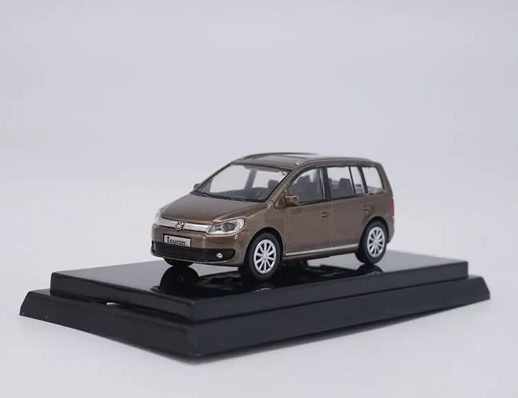 Высокотщательная модель автомобиля из сплава Фольксваген 1:64 металлическая для